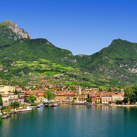 Residenza Rocca Del Lago - Happy Rentals Riva del Garda Exterior foto
