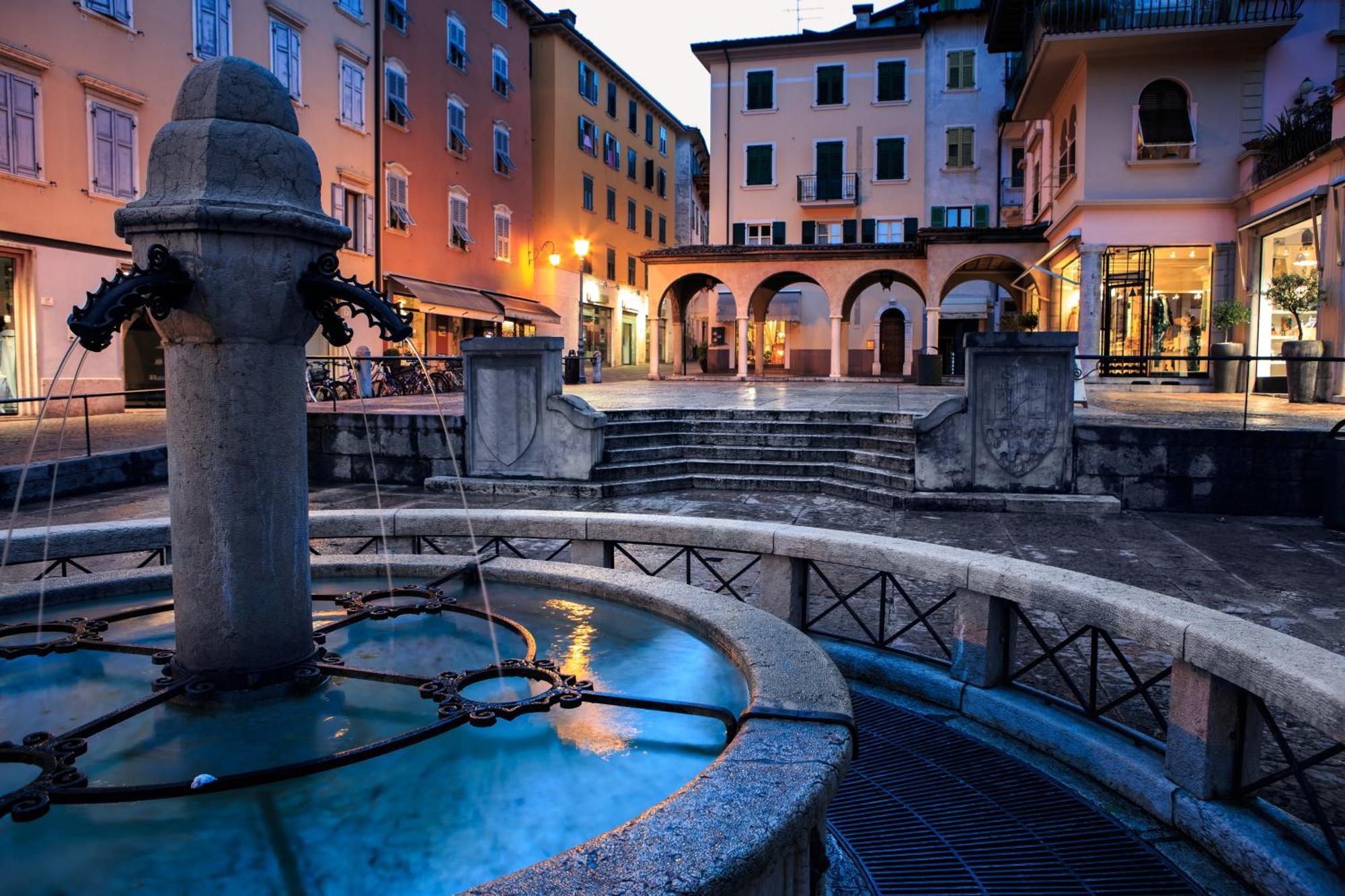 Residenza Rocca Del Lago - Happy Rentals Riva del Garda Exterior foto